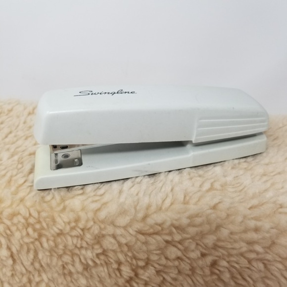 VTG‎ Swingline White Cream Model 545 Stapler USA Made